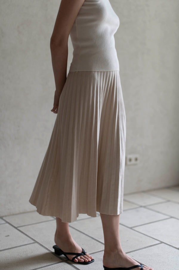 Penelope Skirt in White